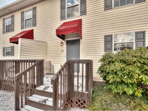 2201 Cherokee Rd - Photo 1