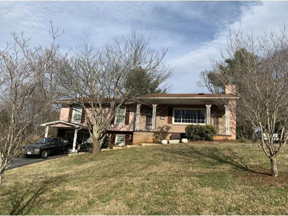 1630 Fairway Dr - Photo 1