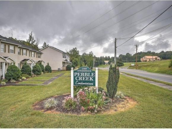 2305 Greenwood Drive - Photo 1