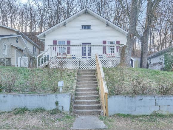 308 Chestnut - Photo 1