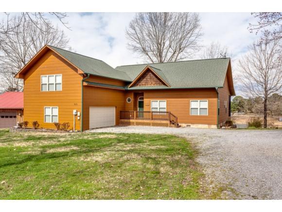 905 Holiday Lane - Photo 1