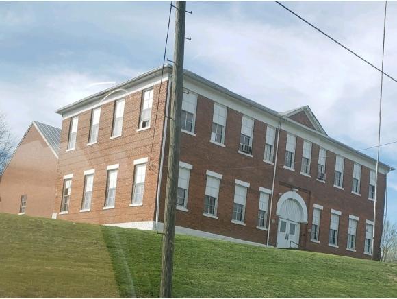 222 Oak Street - Photo 1