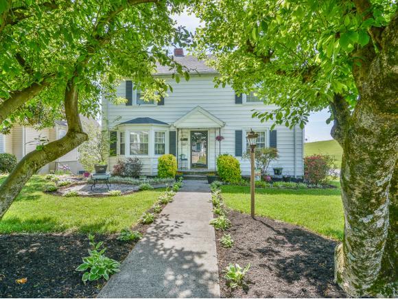 400 8th Ave - Photo 1