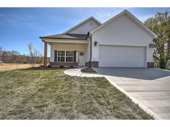 1673 Virginia Ave - Photo 1