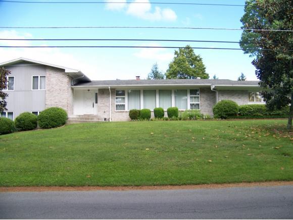 175 Fairway Drive - Photo 1