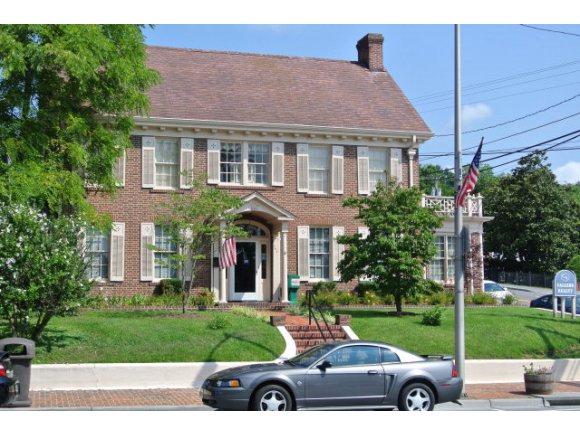 201 West Main Street - Photo 1