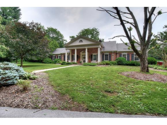 1402 Rotherwood Dr - Photo 1
