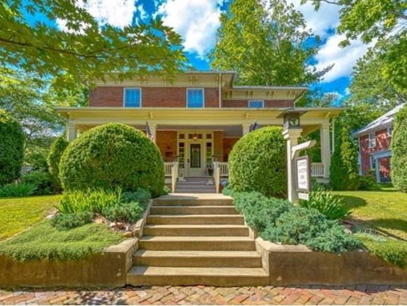 133 Ne Valley Street - Photo 1