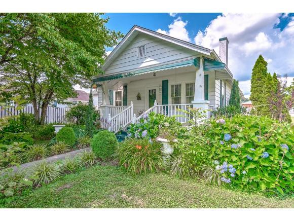 800 S Riverside Dr - Photo 1