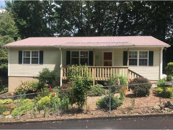 639 Hillcrest Dr. - Photo 1