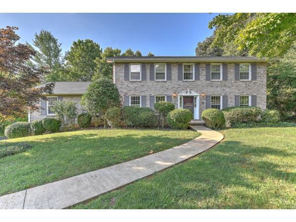1603 Willowbrook Dr - Photo 1