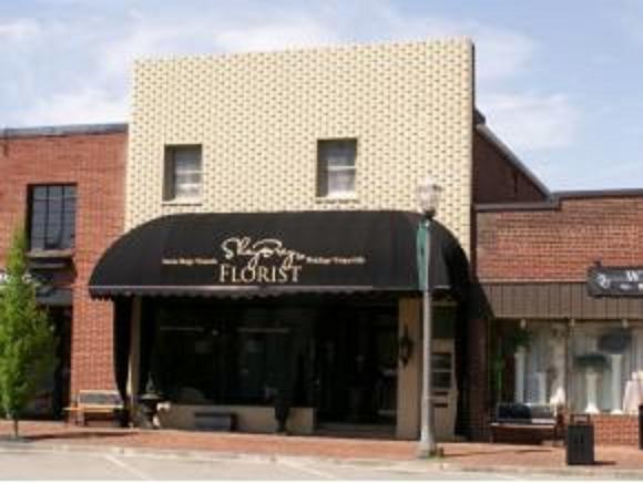 110 West Main Street - Photo 1