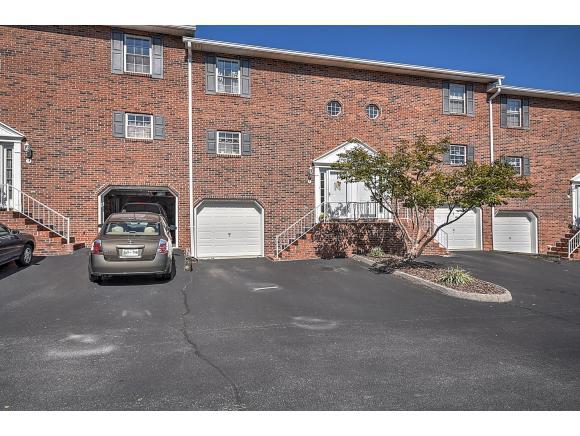 204 E Mountain View Drive - Photo 1