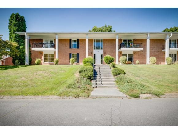 1904 West Manor Court - Photo 1