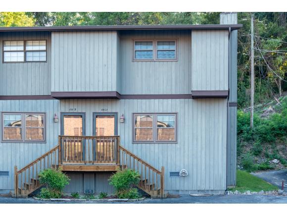 444 Eastley Ct - Photo 1
