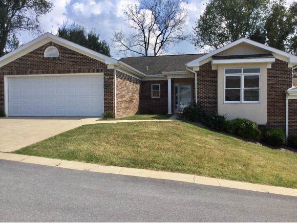 208 Regency Park - Photo 1