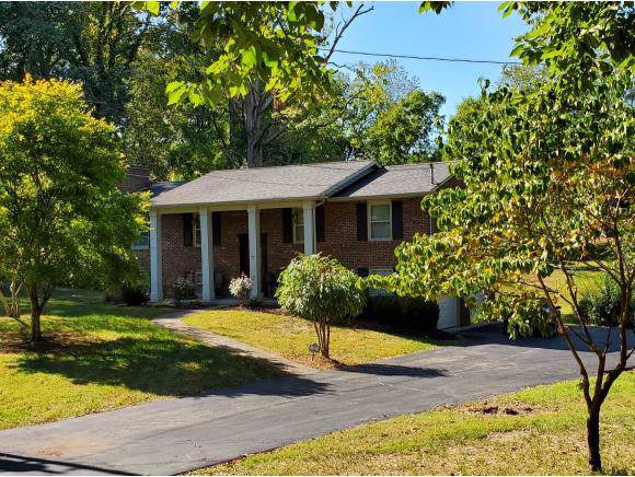 2 Earl Circle - Photo 1