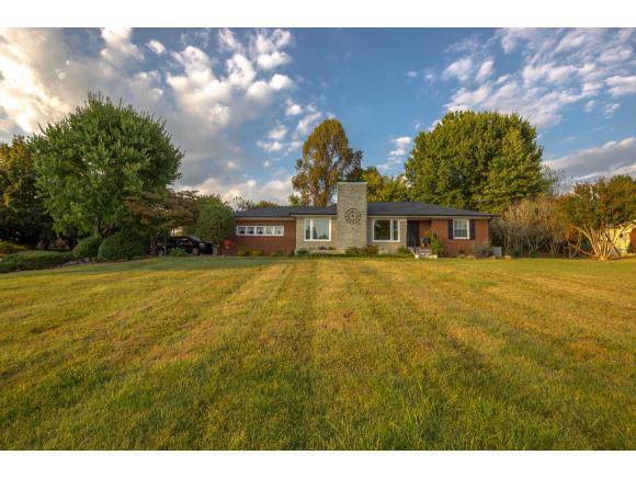 701 Mountcastle - Photo 1