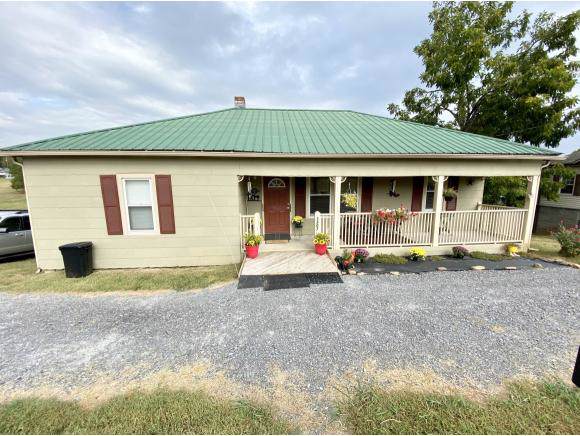 1307 Main St - Photo 1