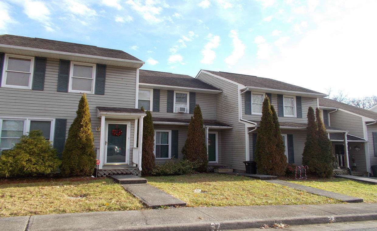 42 Laurel Ridge - Photo 1