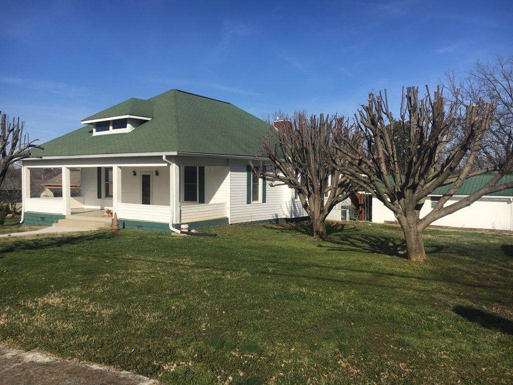 404 Louise Avenue - Photo 1