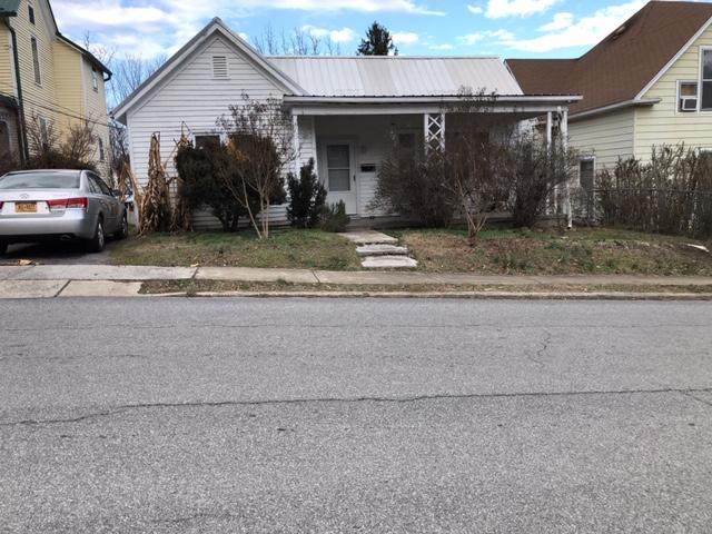1005 Hill Street - Photo 1