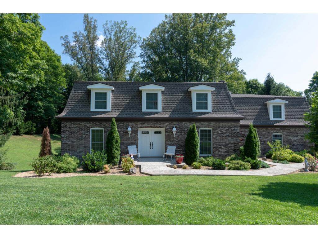 302 Upland Way - Photo 1
