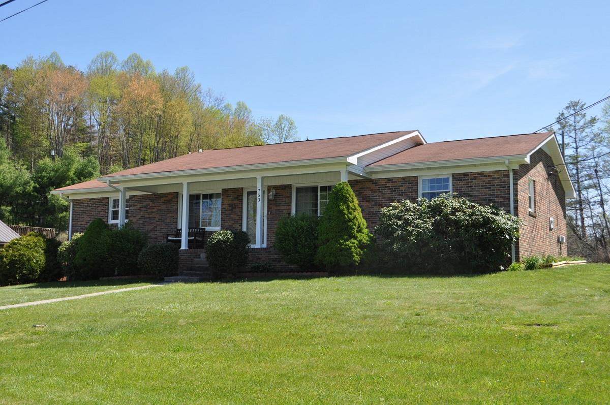753 Gilliam Street - Photo 1