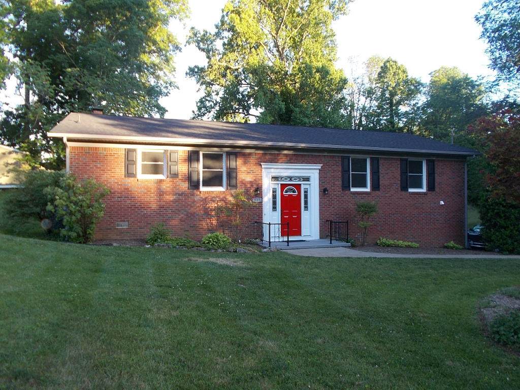 617 Vance Drive - Photo 1