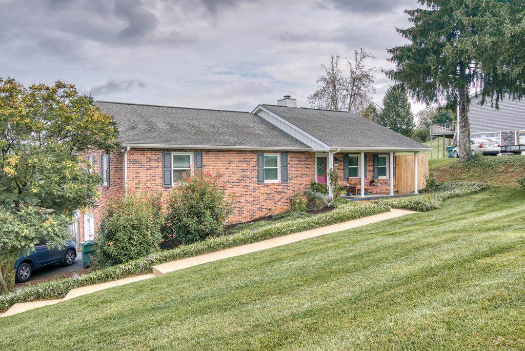 1103 Panorama Drive - Photo 1