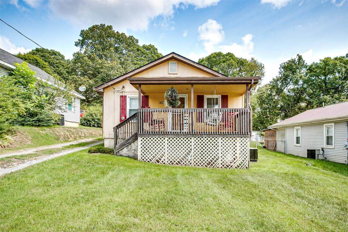 420 Kaywood Avenue - Photo 1