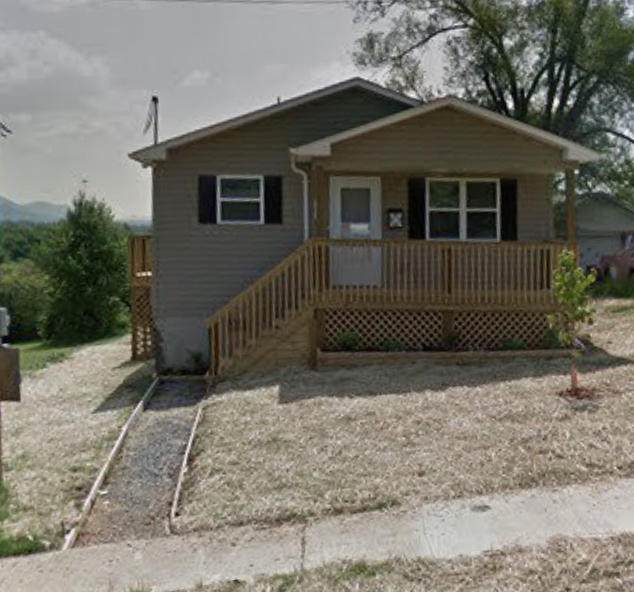 922 Fairview Avenue - Photo 1