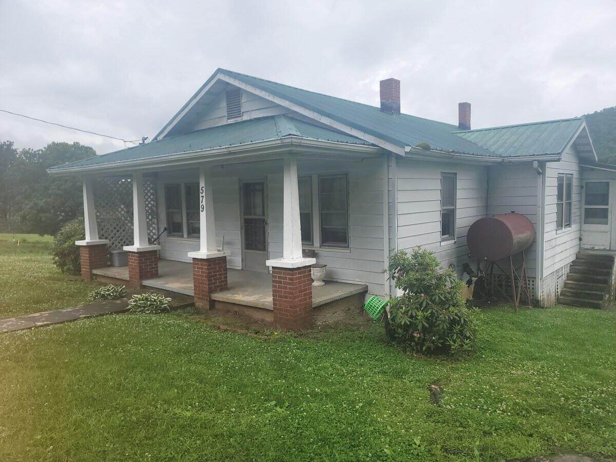 579 Teaberry Road - Photo 1