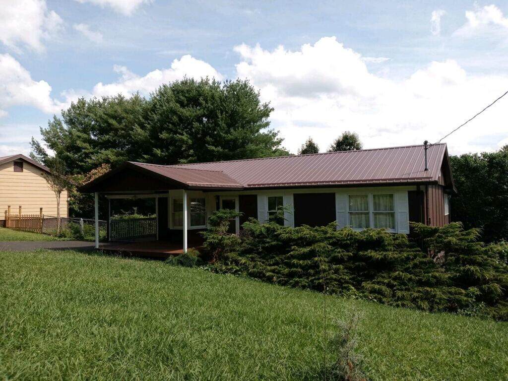 1004 Idlewylde Circle - Photo 1