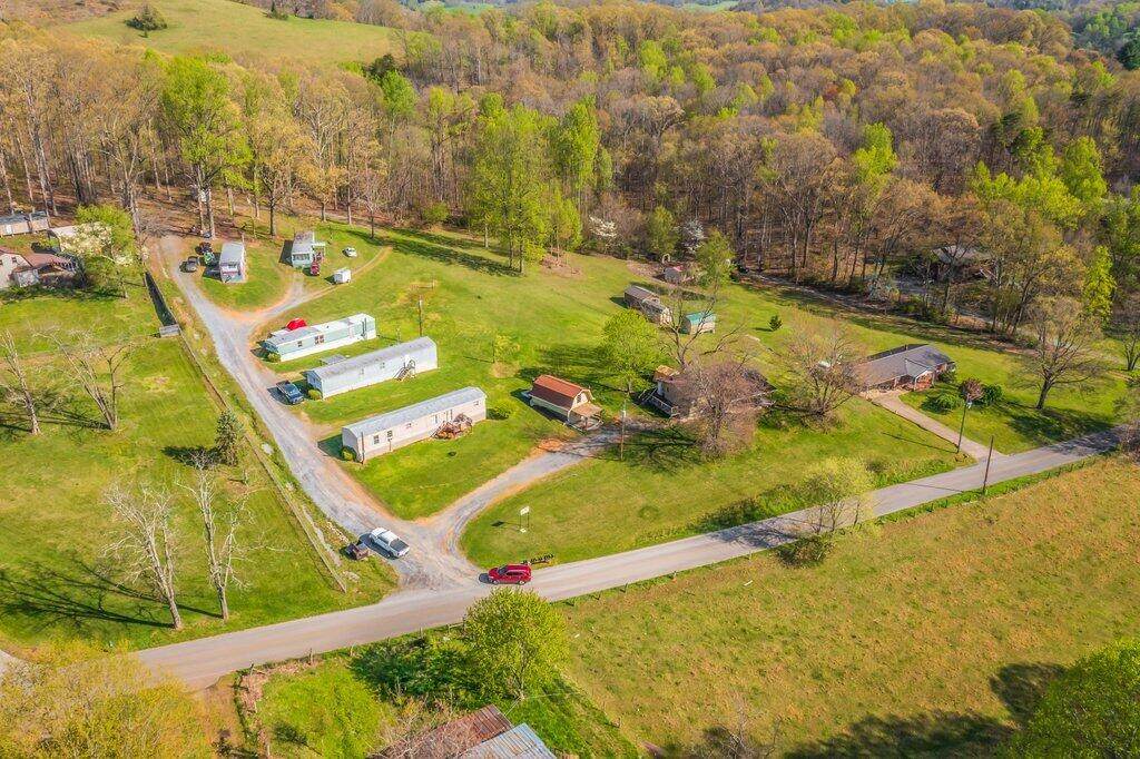 557 Bear Hollow Road - Photo 1