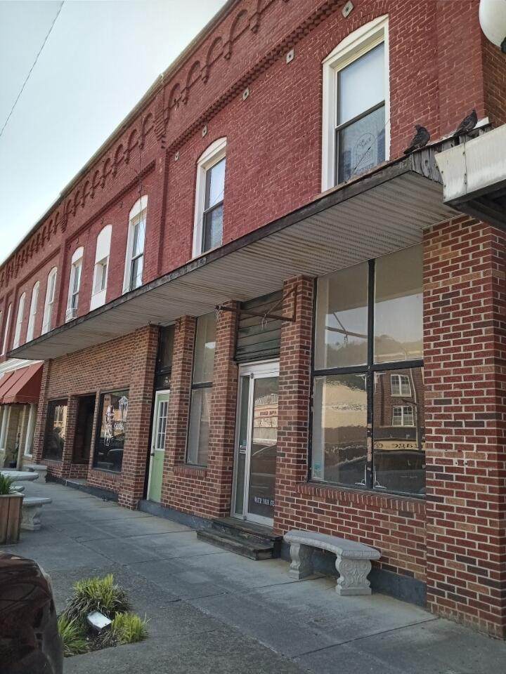 132 West Jackson Street - Photo 1