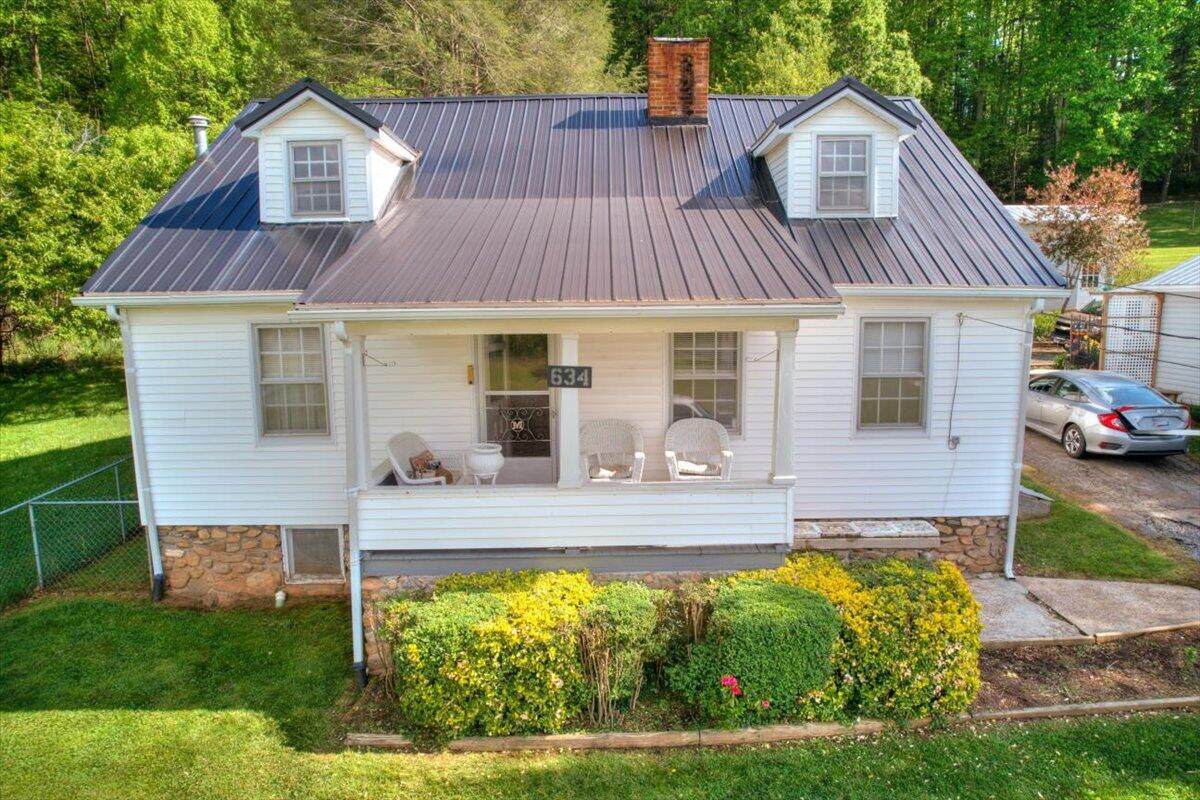 626 Mohawk Drive - Photo 1