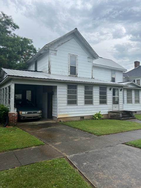 322 Tucker Street - Photo 1