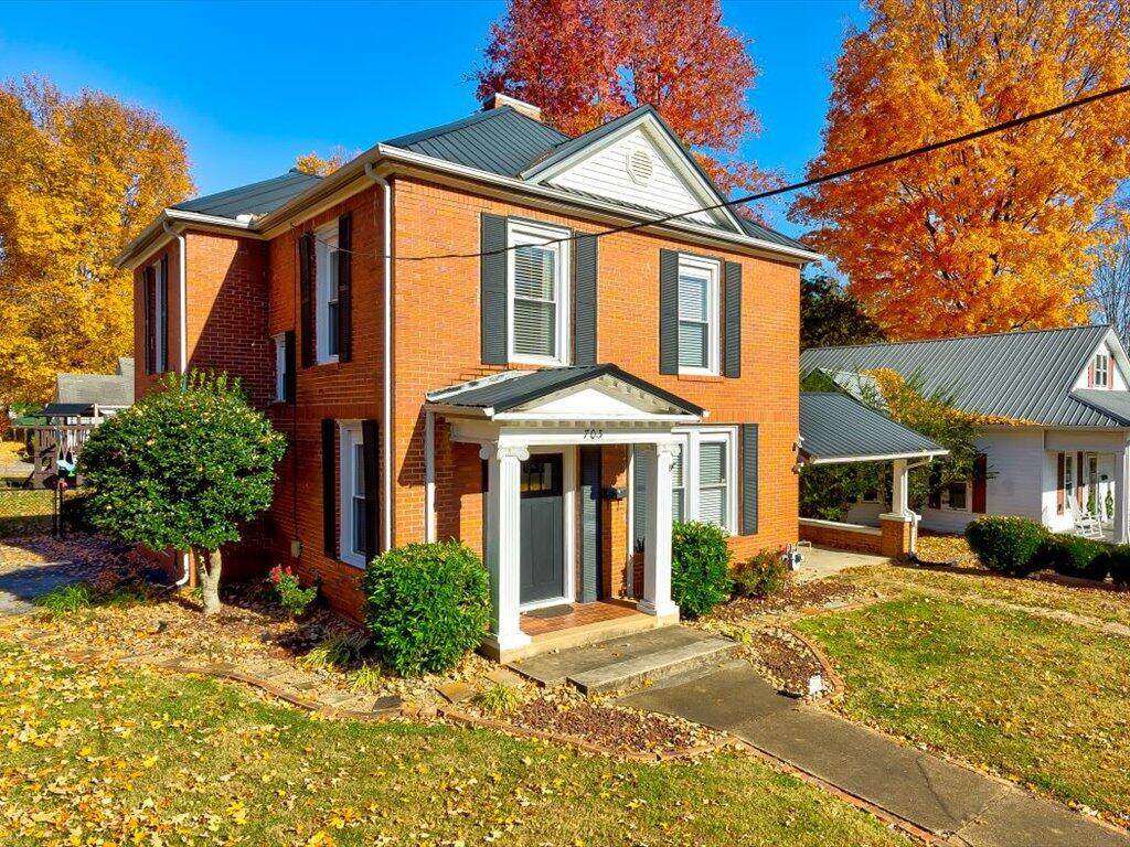 703 2nd North Street - Photo 1