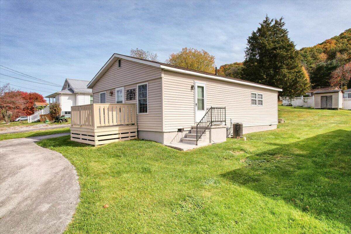 2642 Broad Street - Photo 1