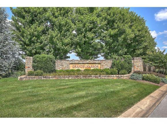 112 Cardinal Point - Photo 1