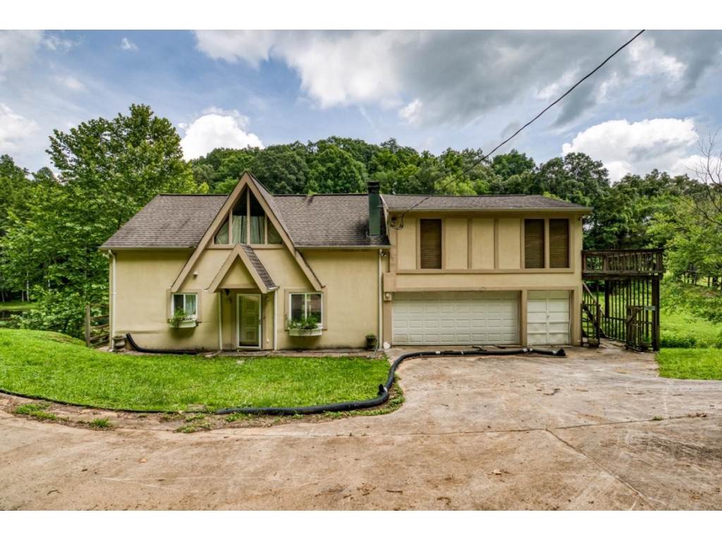 174 Whispering Oaks Drive - Photo 1