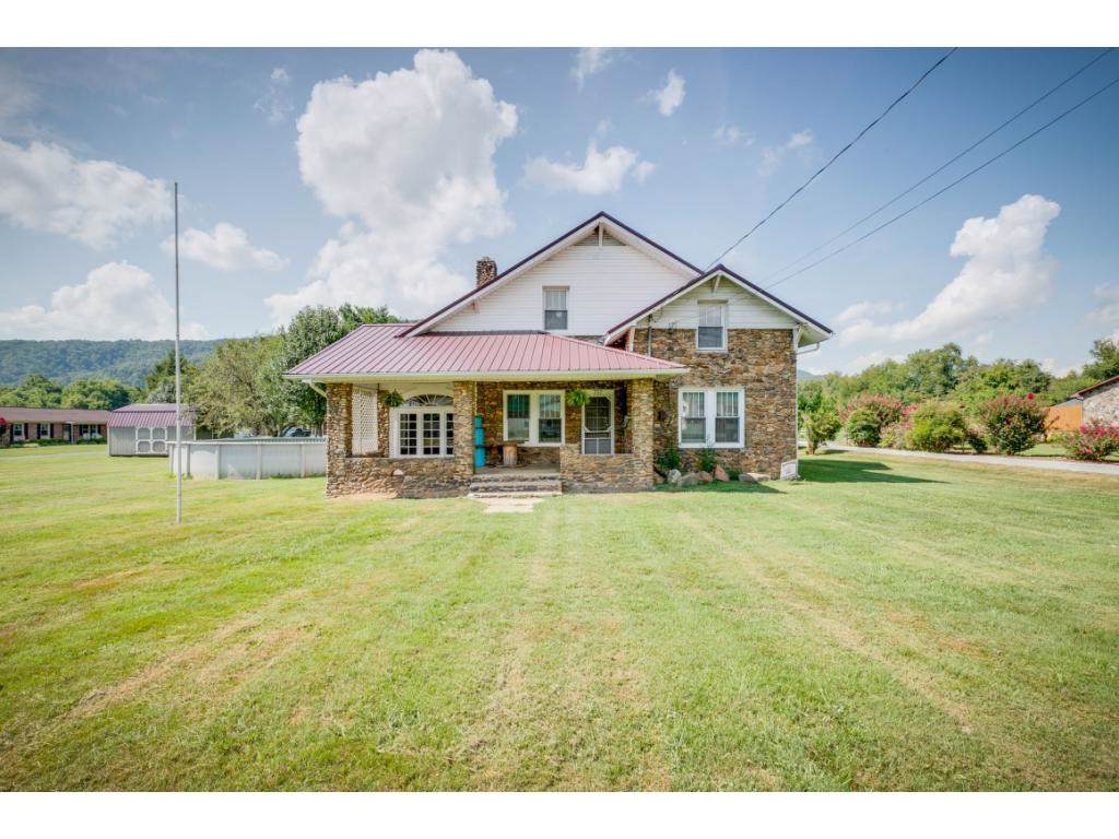 702 Massachusetts Avenue - Photo 1
