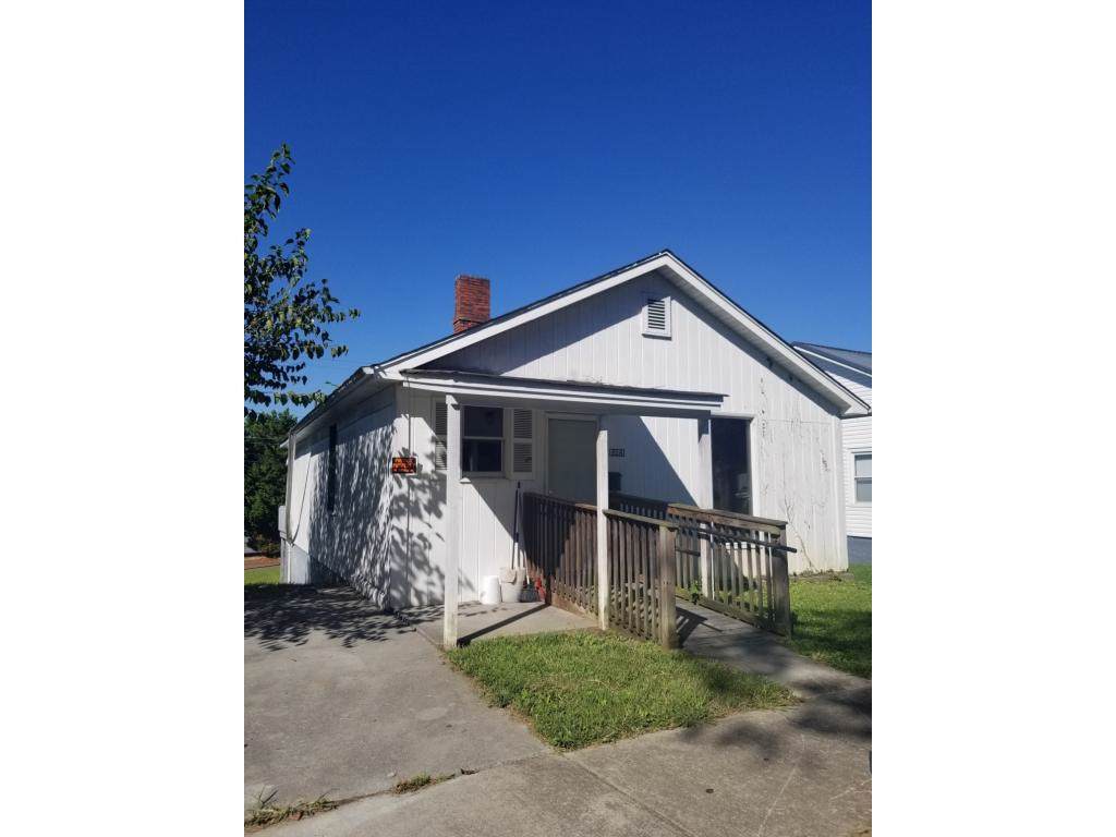 814 Myrtle Street - Photo 1