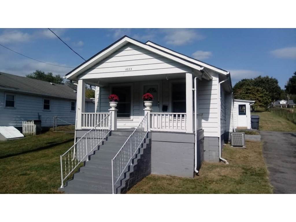 1623 Virginia Avenue - Photo 1