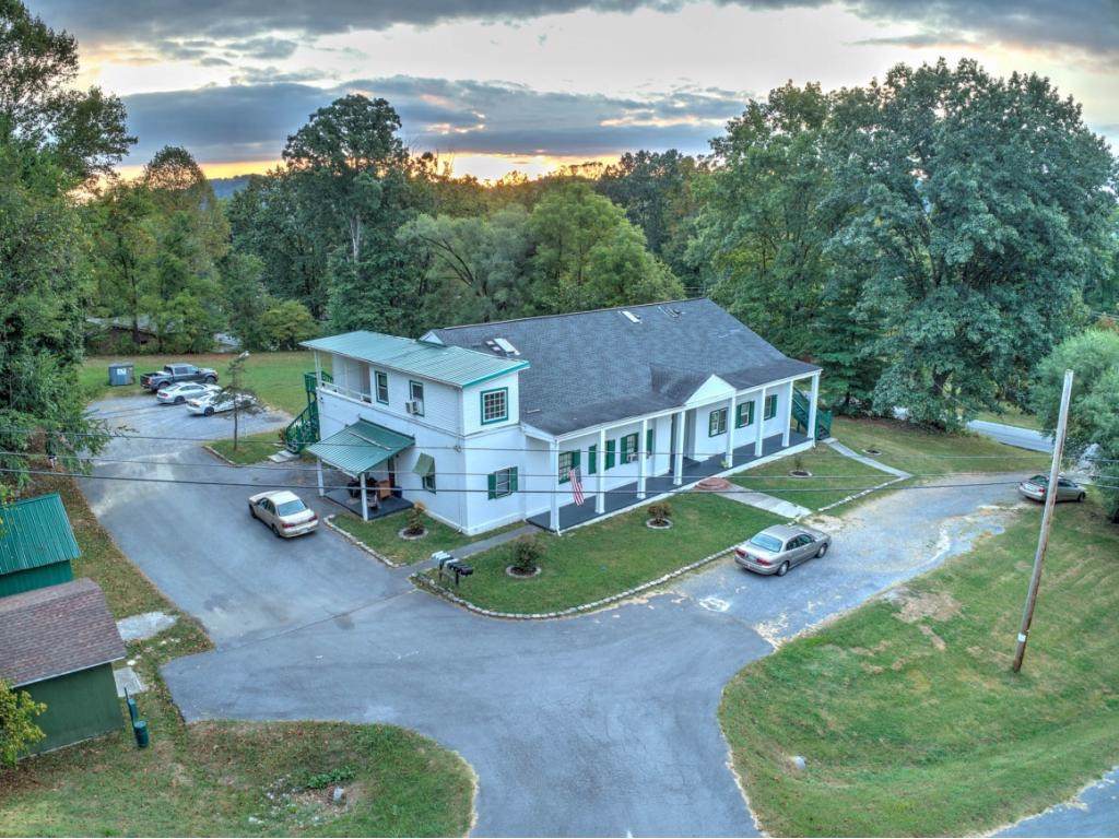 4033 Harbor Chapel - Photo 1