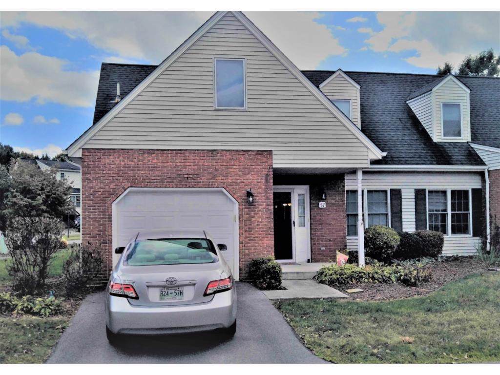 1725 Lakeview Drive - Photo 1