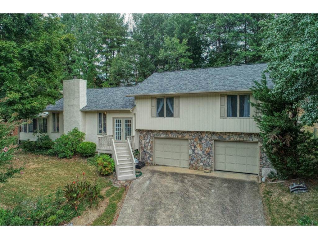 1112 Radcliffe Avenue - Photo 1