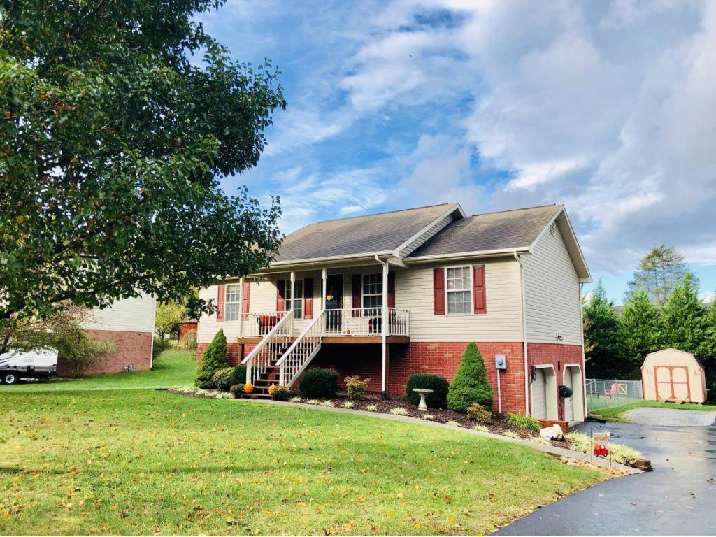 718 Roberts Street - Photo 1