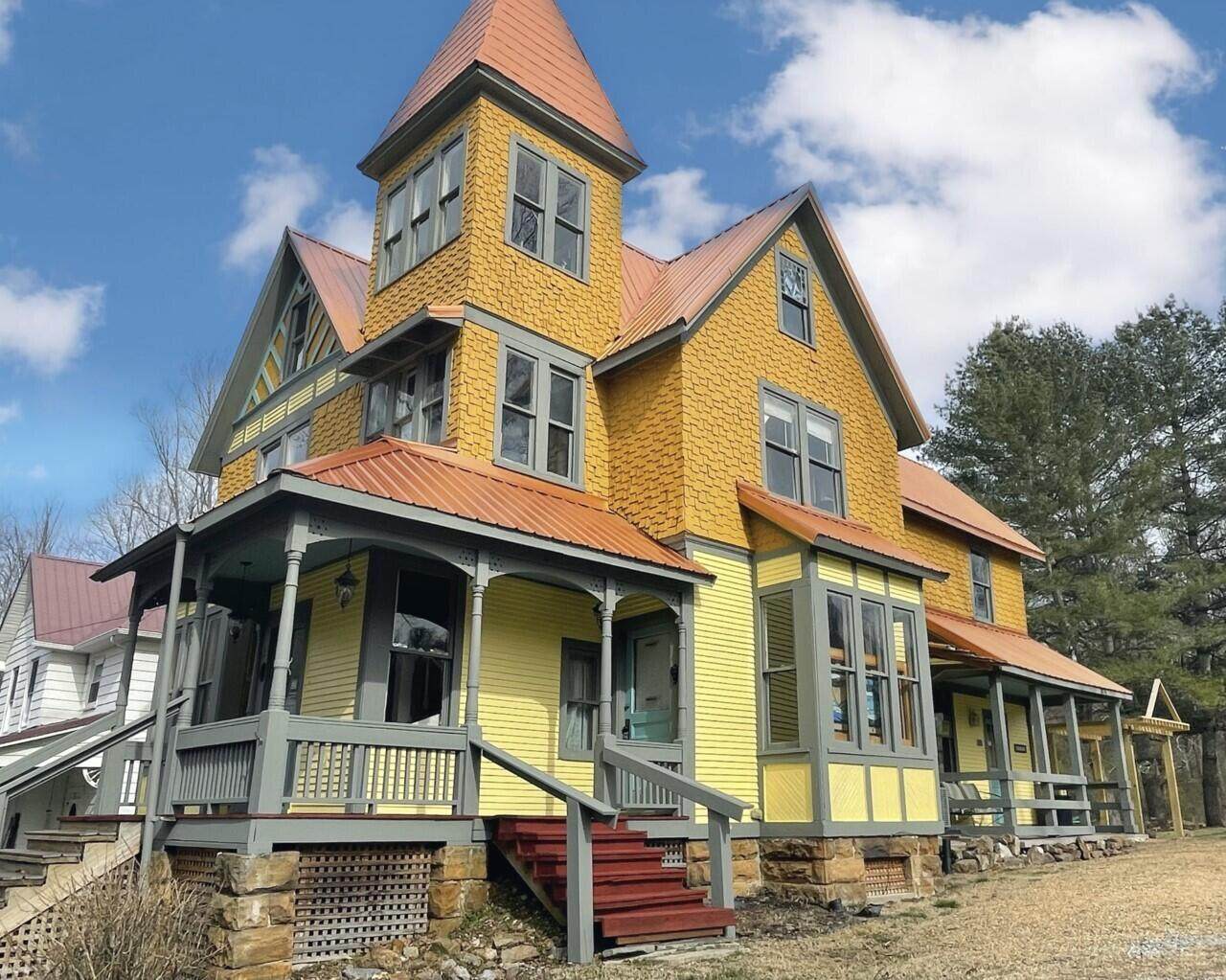 28 Hill Street - Photo 1